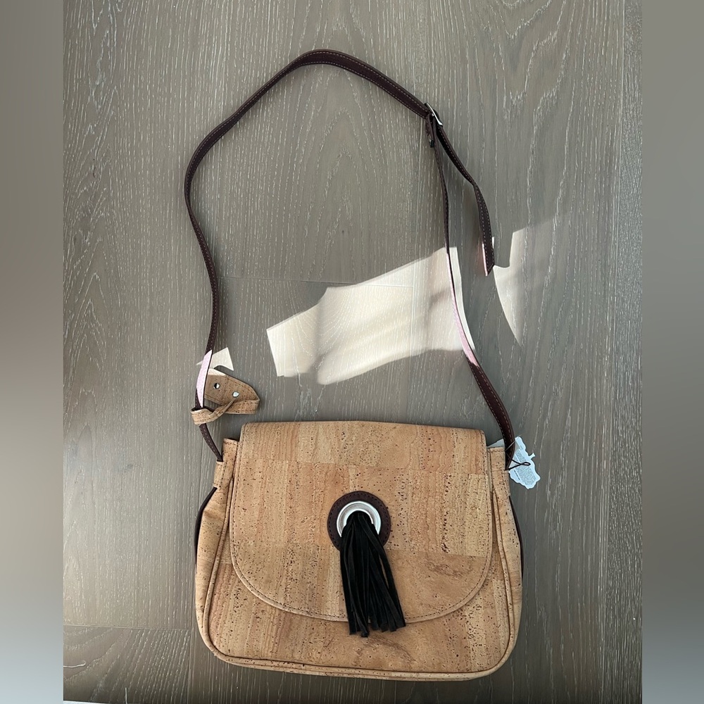 Cork Tassel Shoulder Crossbody Bag Art Natural - Artelusa 🤎💛 ONE OF A KIND